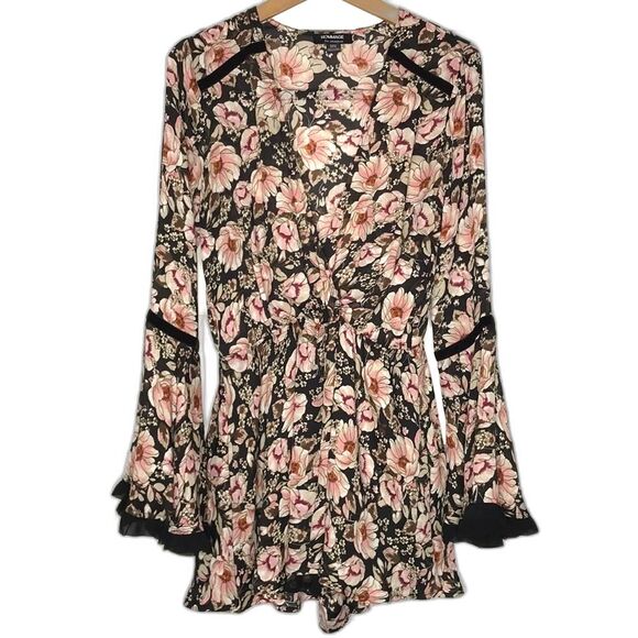 Pants - HOMMAGE from LA Long Bell Sleeve Floral Romper Size Medium
